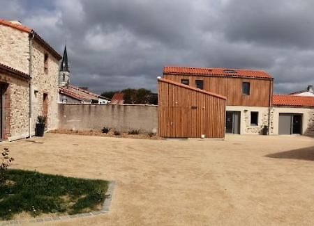 La Borderie - Maison Des Randonnees - Gite Etape - Gite De Groupe Vairé Kültér fotó