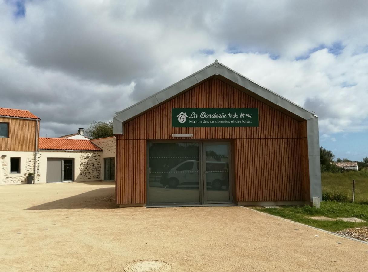 La Borderie - Maison Des Randonnees - Gite Etape - Gite De Groupe Vairé Kültér fotó